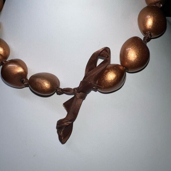 Vintage Bronze Painted Wooden Bead Necklace on Silk Ribbon - Picture 4 of 6